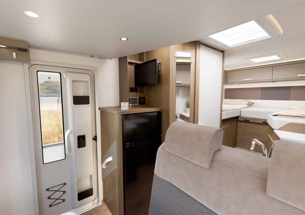 Luxury 2 Berth Motorhome - image 6