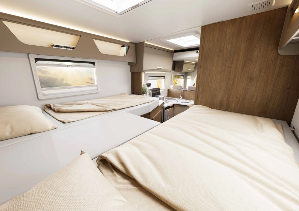 Luxury 2 Berth Motorhome - image 7