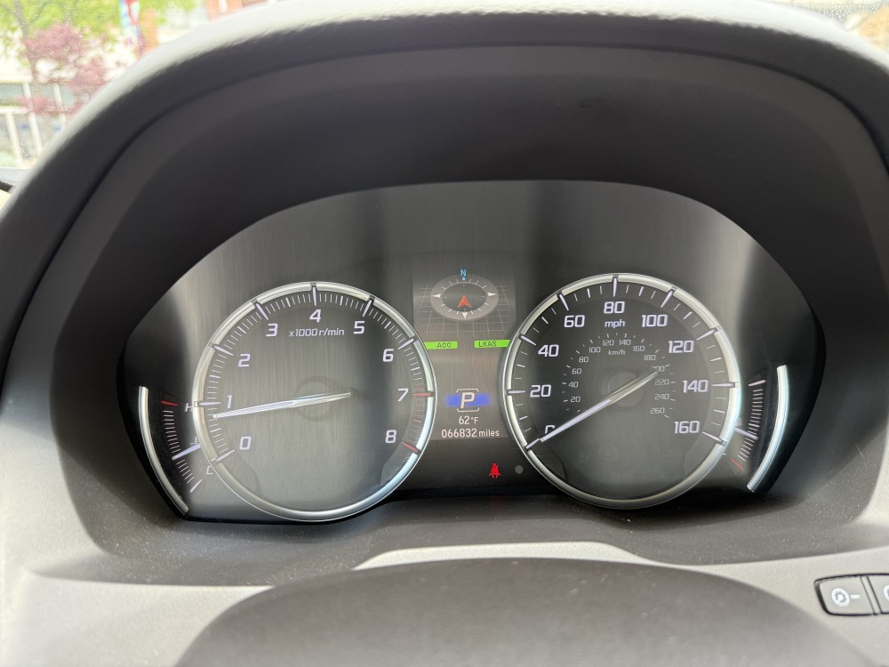 Acura MDX - image 17