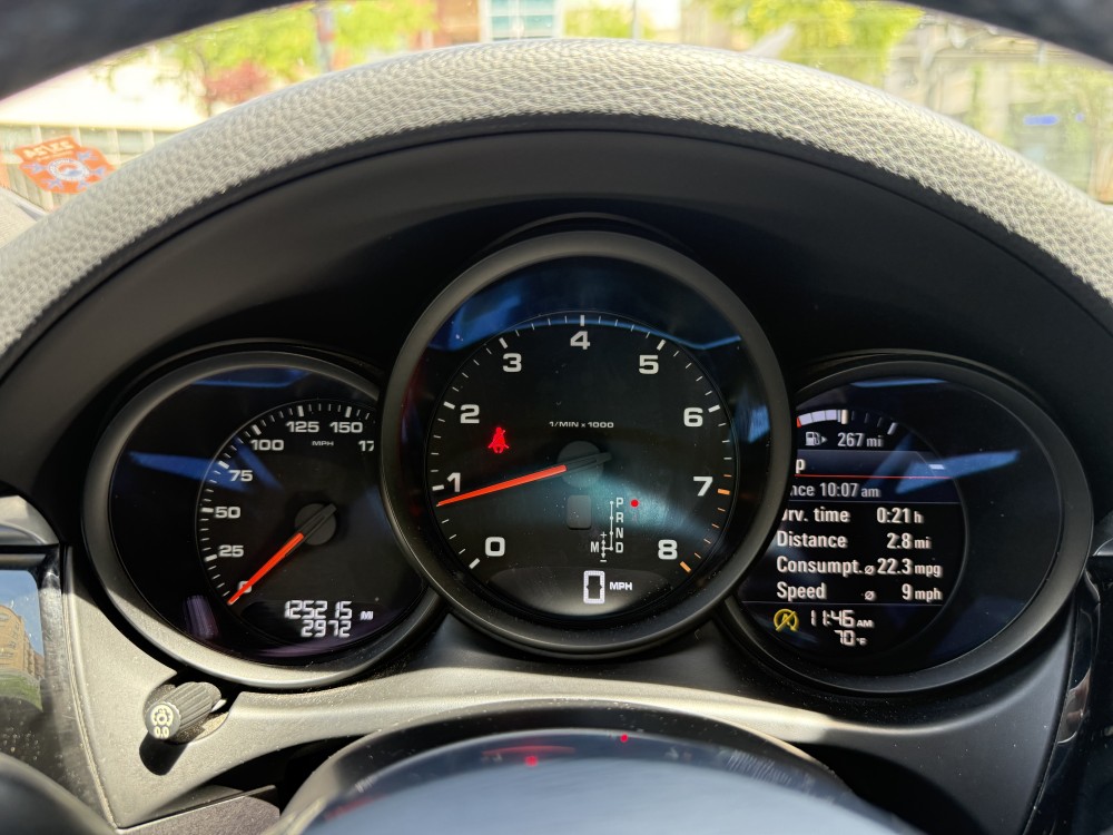 Porsche Macan - image 9