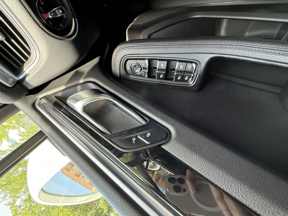 Porsche Macan - image 15