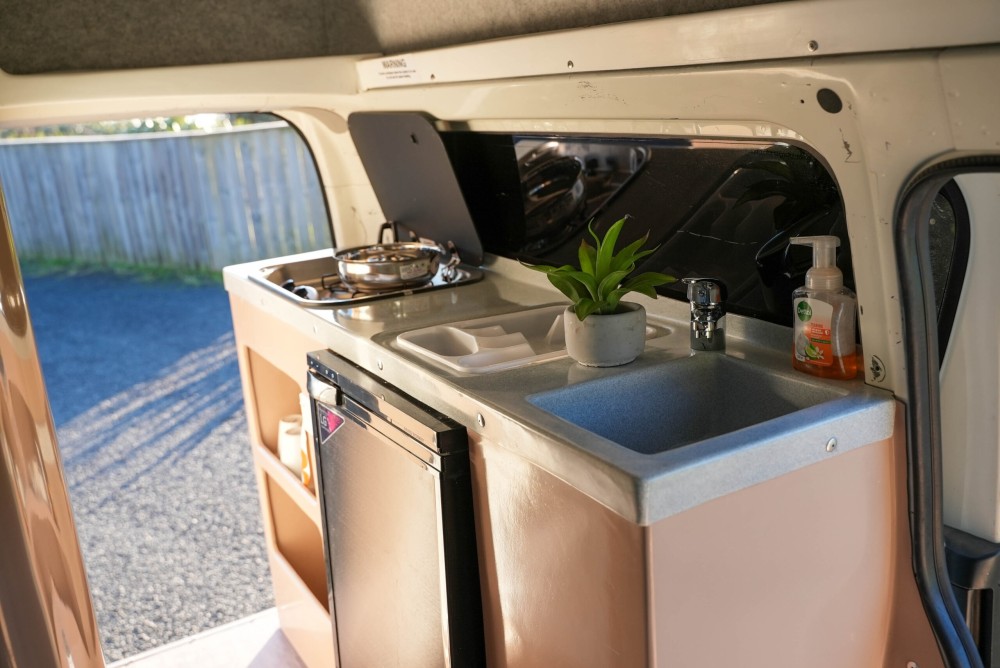 Snoozer Camper