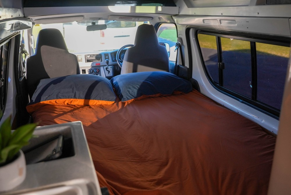 Snoozer Camper