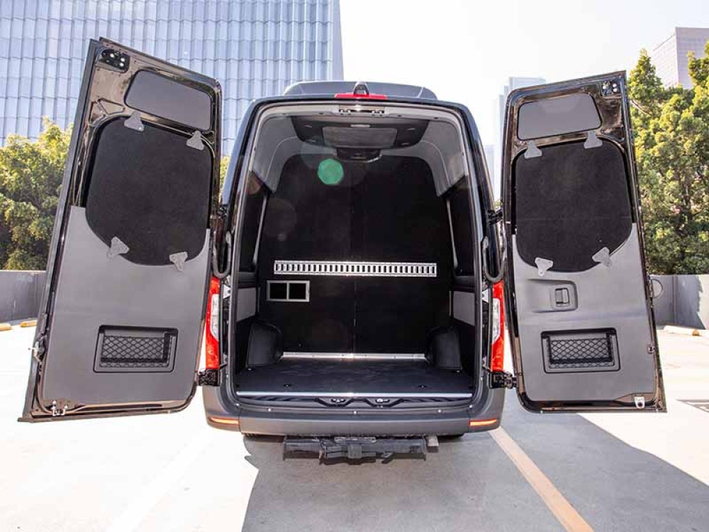 Mercedes Sprinter Grand (12 Seater) - image 7