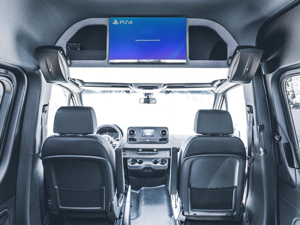 Mercedes Sprinter Grand (12 Seater) - image 4