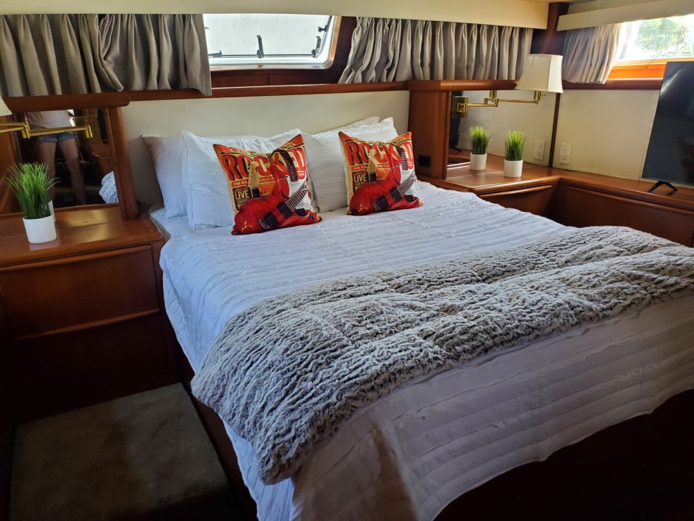 Viking 44 Motor Yacht