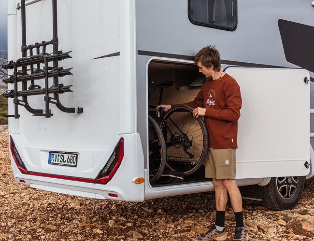 Semi-Integrated (4 Berth) - image 7