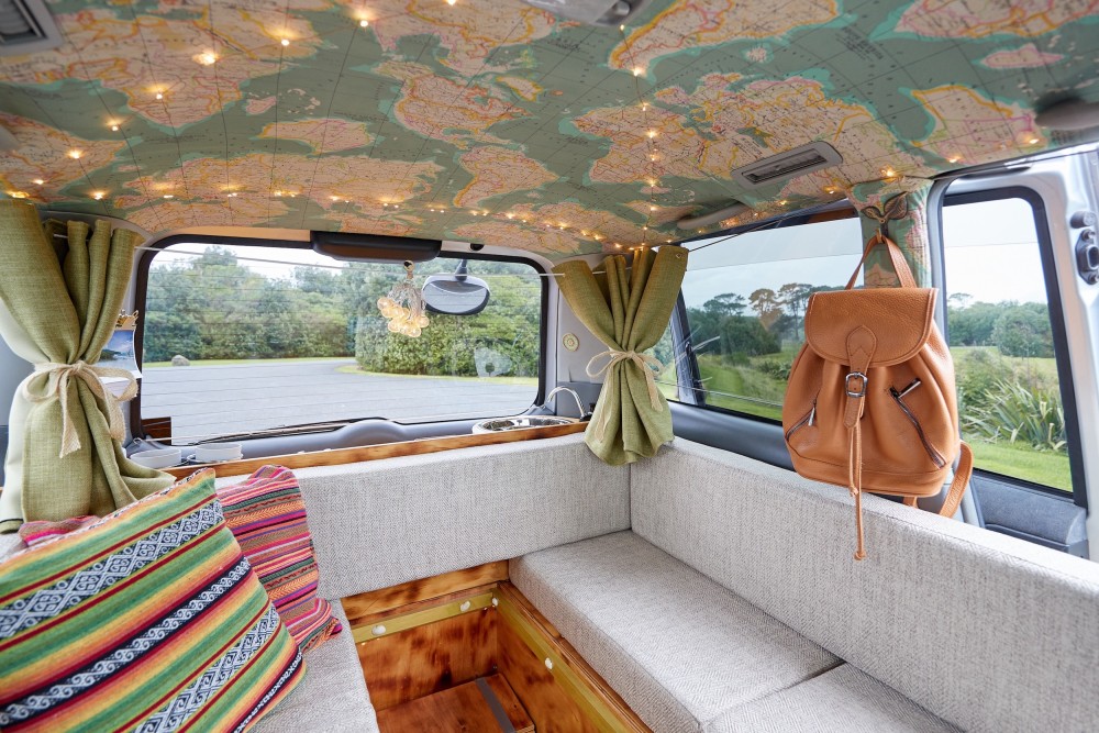 Sleepervan Generation 2 - Solar & Awning & Inverter - image 4