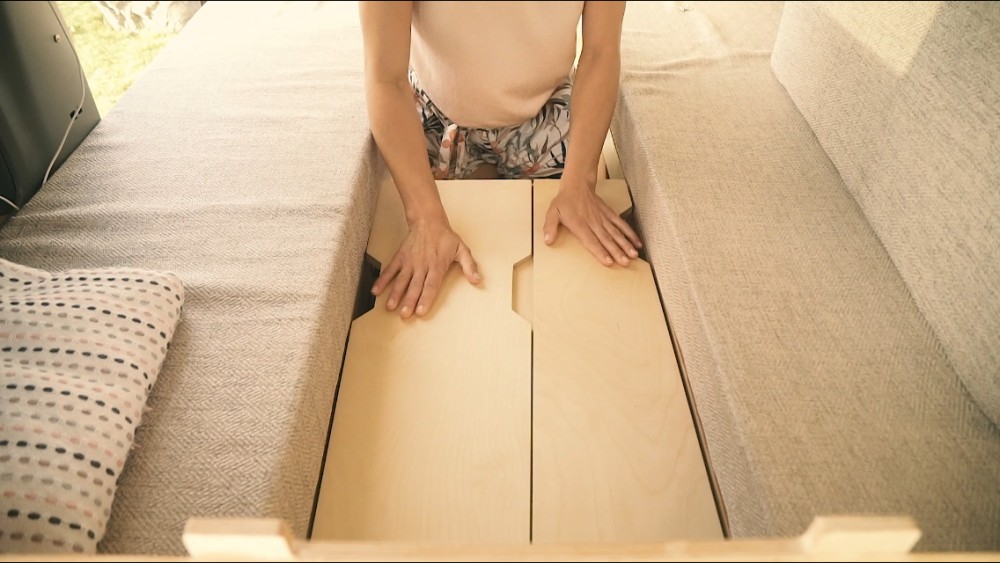 Sleepervan Generation 2 - Solar & Awning & Inverter - image 10