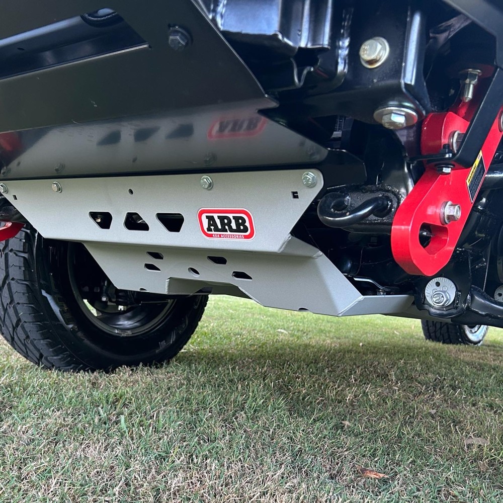 Toyota Hilux Outback 4WD Camper - image 6