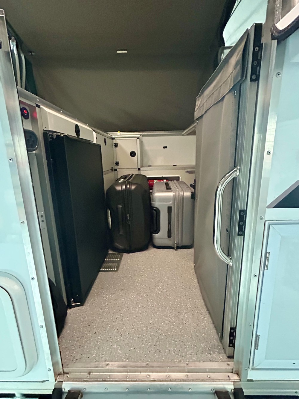 Toyota Hilux Outback PLUS 4WD Camper