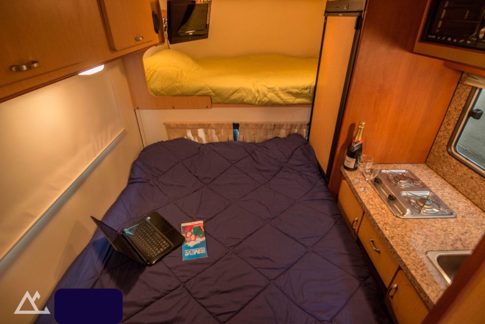 Delux 4x4 Camper - image 5