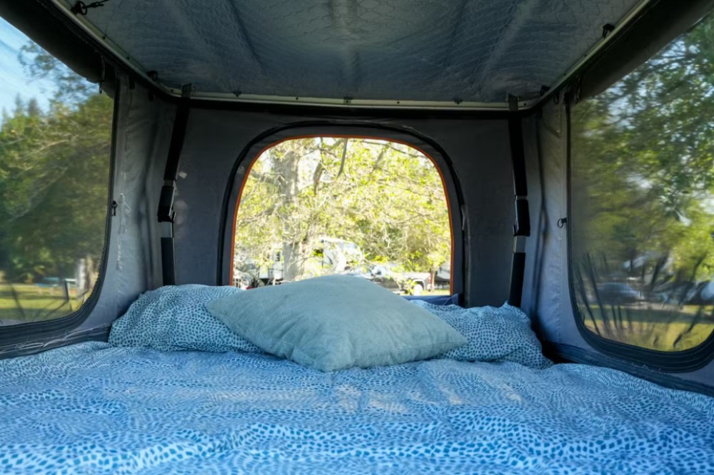 Adventure Tent - image 4