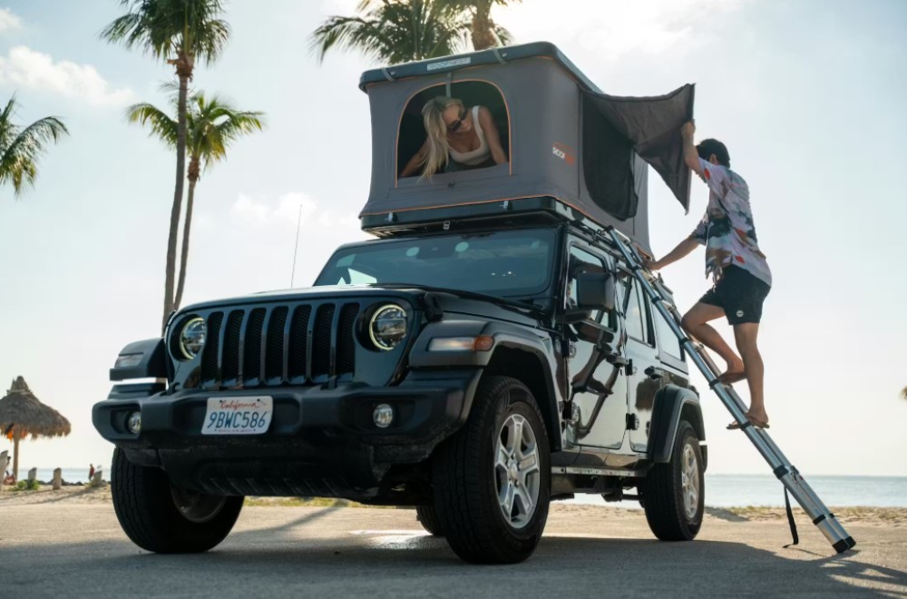 Adventure Tent - image 2