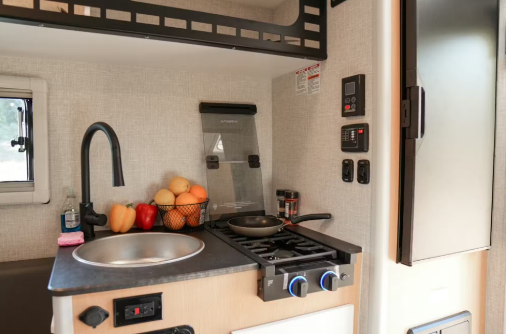 Adventure Truck Select - image 7