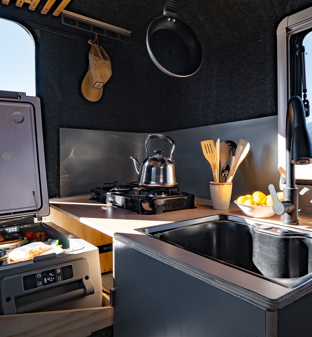 Premium 4x4 Campervan - image 4