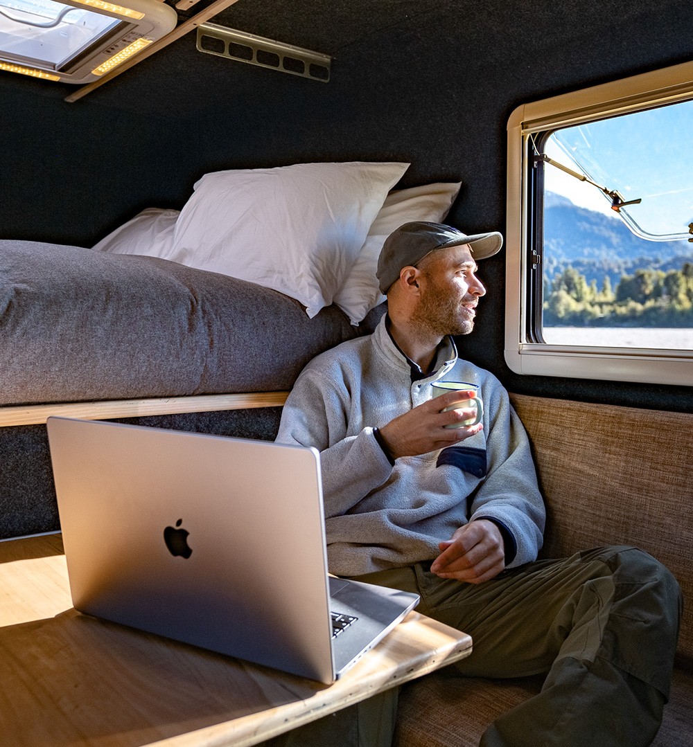 Premium 4x4 Campervan - image 6