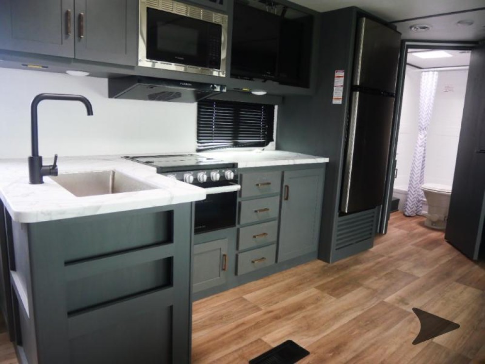 Keystone Bullet Crossfire 2730BH Travel Trailer - image 2