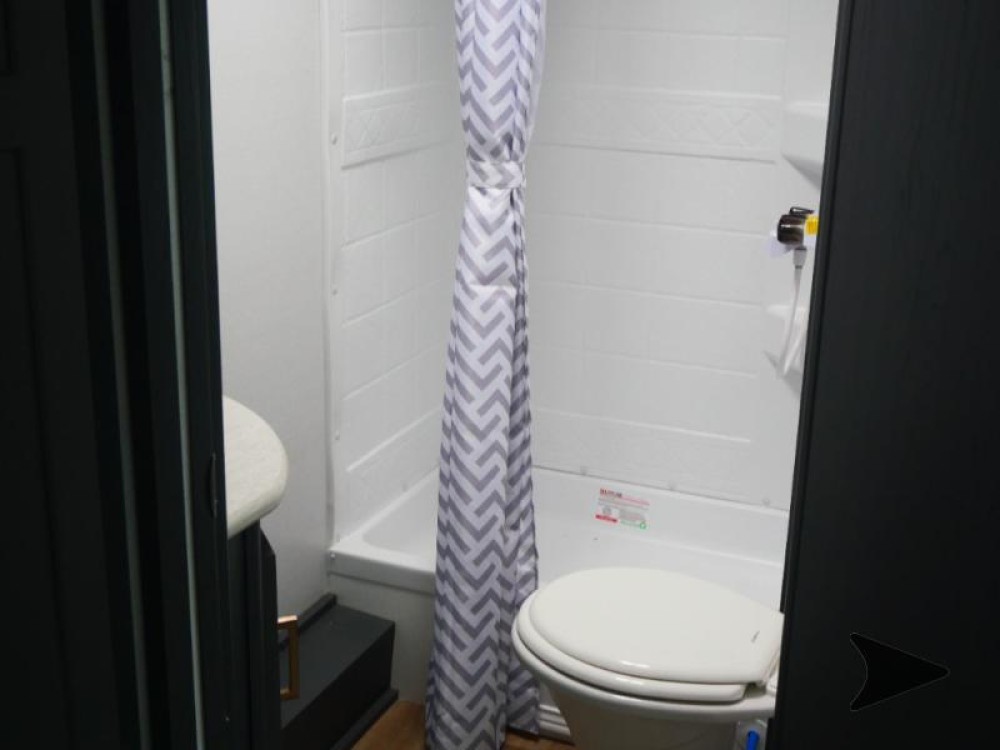 Keystone Bullet Crossfire 2730BH Travel Trailer - image 5