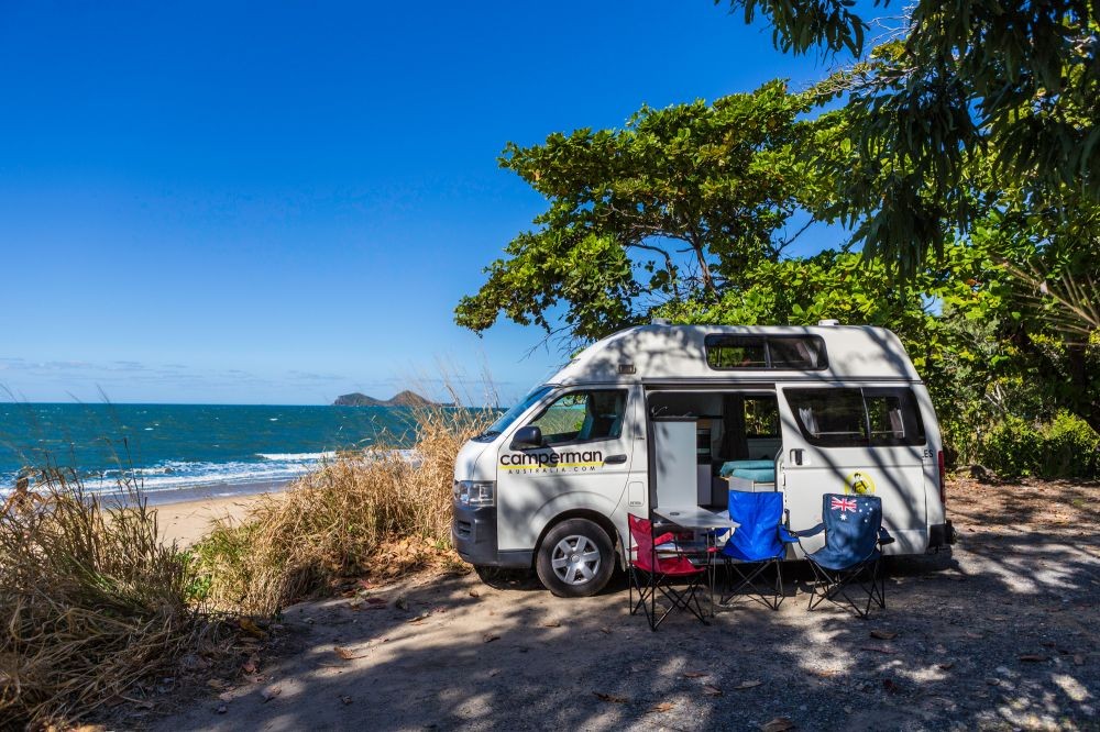 3 Person High Top Campervan - image 12