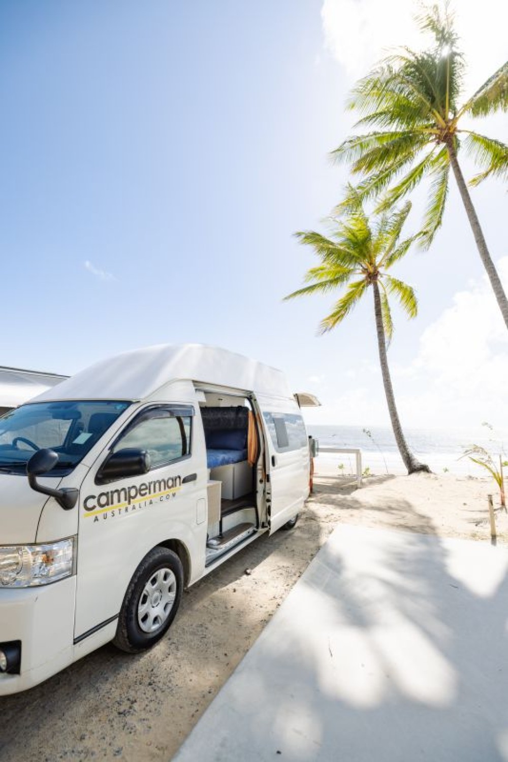 20% off!! Deluxe 4 Person Motorhome - image 2