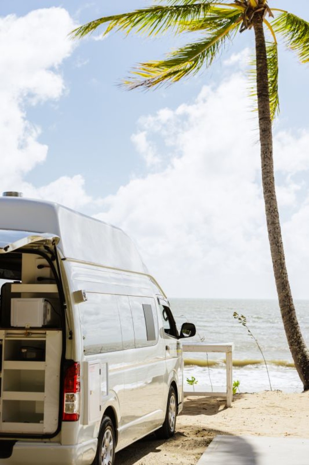 20% off!! Deluxe 4 Person Motorhome - image 5