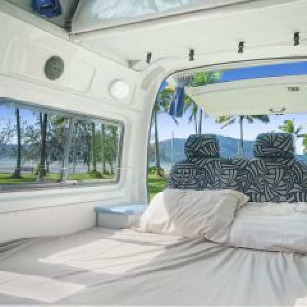 5 Person Campervan - image 8