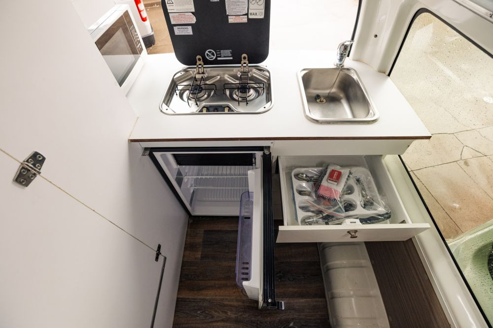 4 Berth Hi-Top - image 6